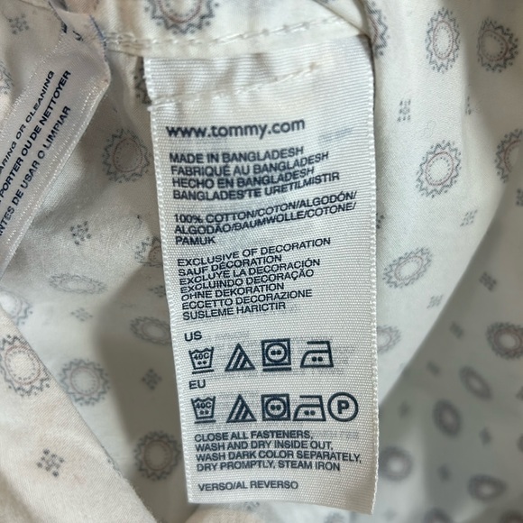 Tommy Hilfiger Boy's Button Down Long Sleeve Dress Shirt Size 8-10 Cotton Preppy - Picture 7 of 7